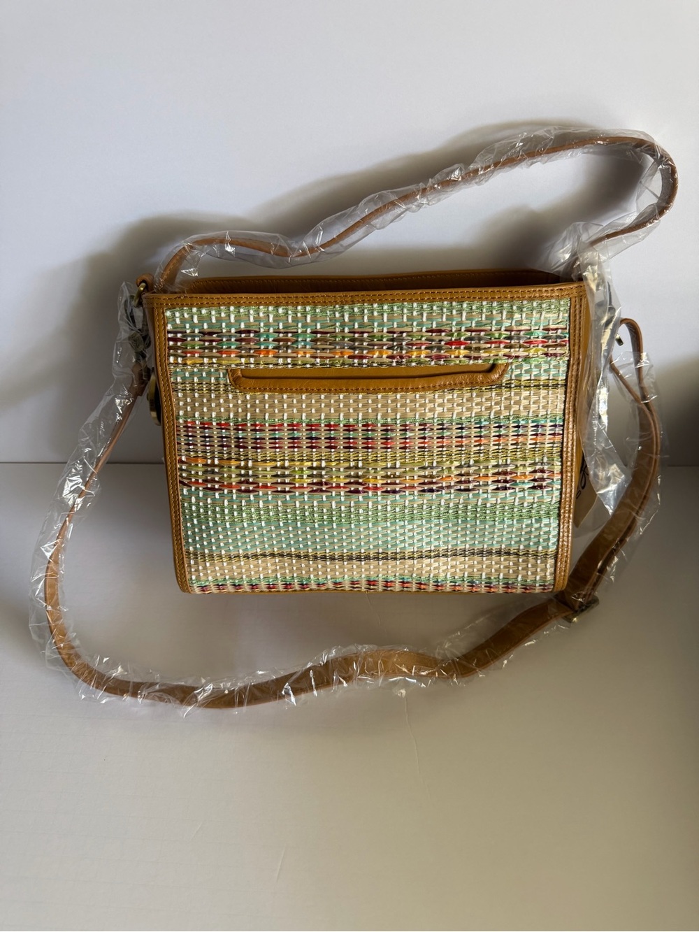 HOBO Mint and Tan Woven Crossbody Bag Brand new with matching wallet